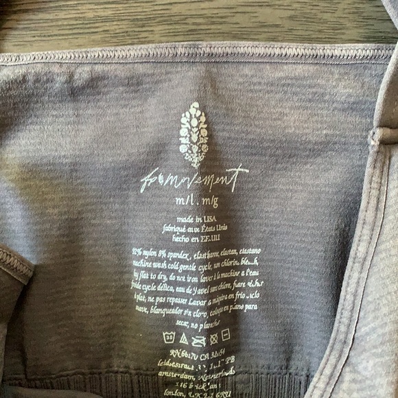 NWOT! FP Free People Movement Good Karma Crop Sz M/L - Picture 7 of 7
